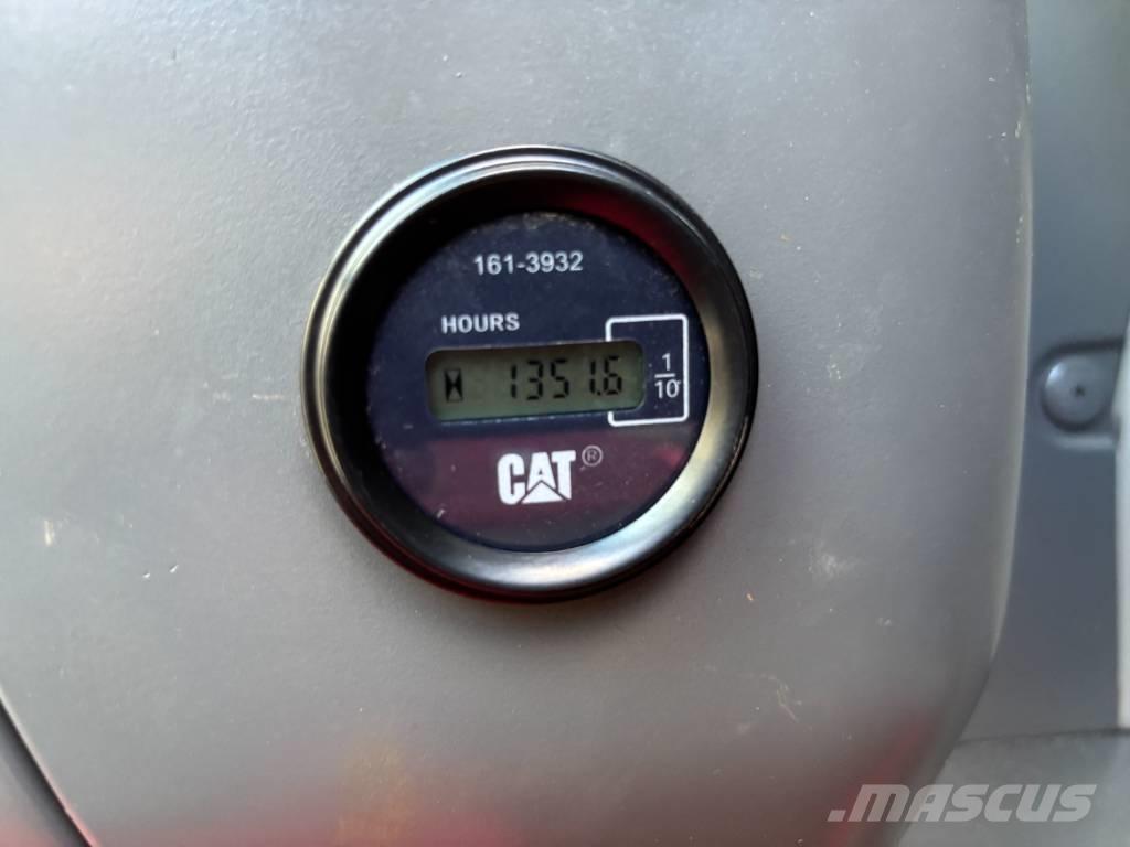 CAT 329 D Rupsgraafmachines