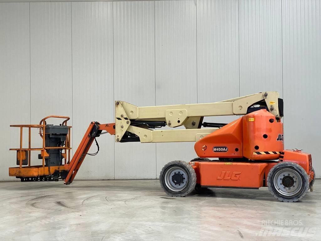 JLG M450AJ Knikarmhoogwerkers