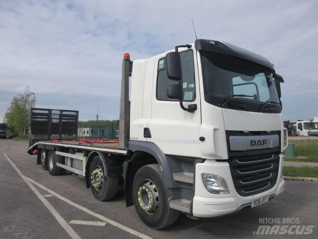 DAF CF450 Vrachtwagen met vlakke laadvloer en lier