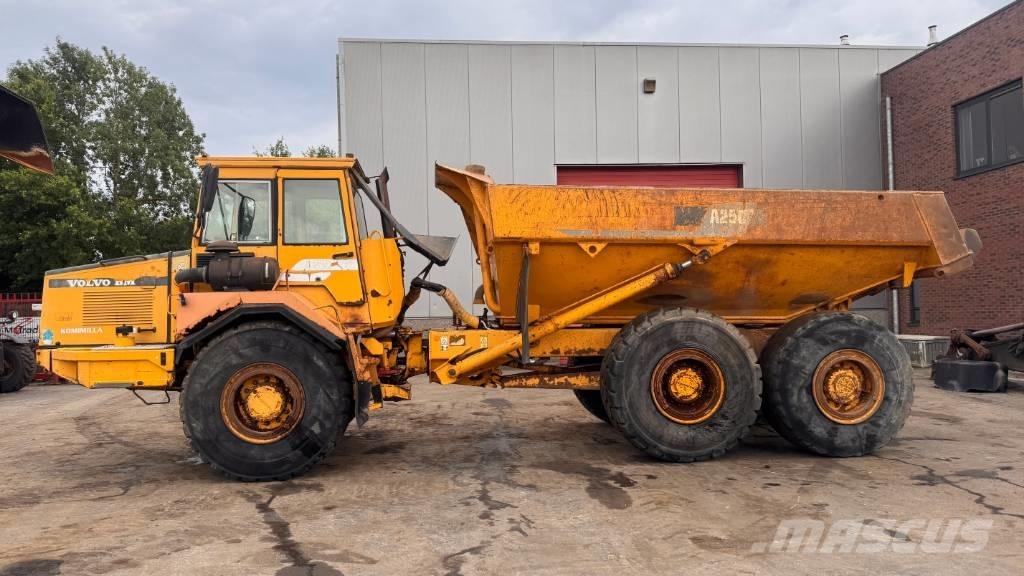 Volvo A 25 C Knik dumptrucks