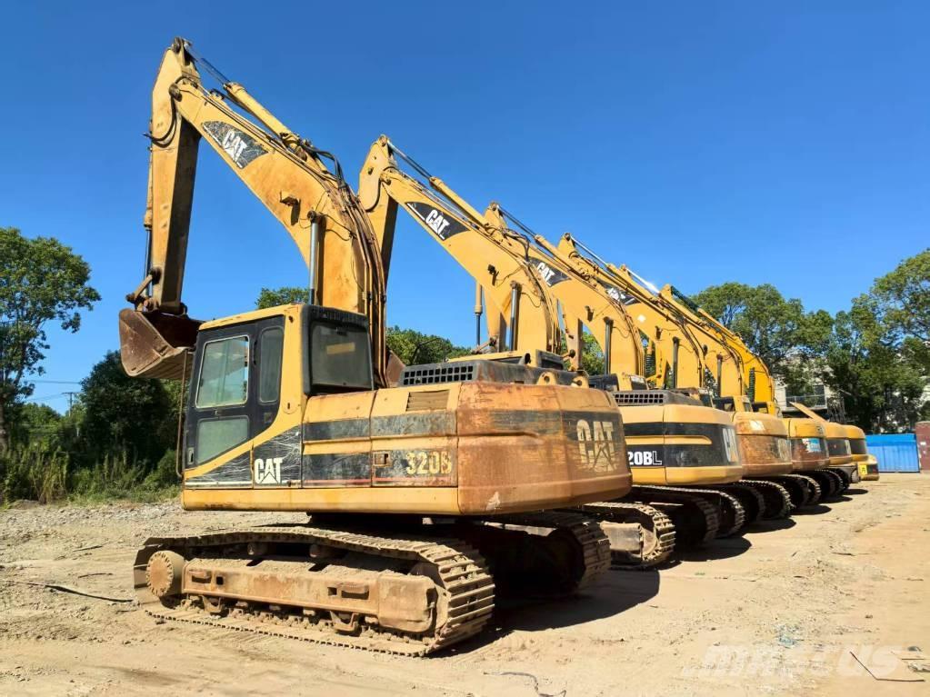 CAT 320BL Midigraafmachines 7t - 12t