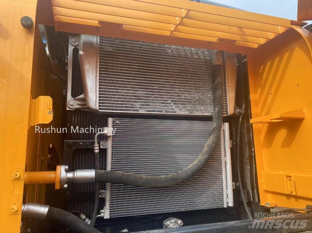 Hyundai R300LC-9 Rupsgraafmachines