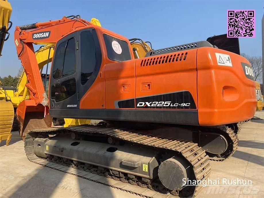 Doosan 225LC-9 Rupsgraafmachines