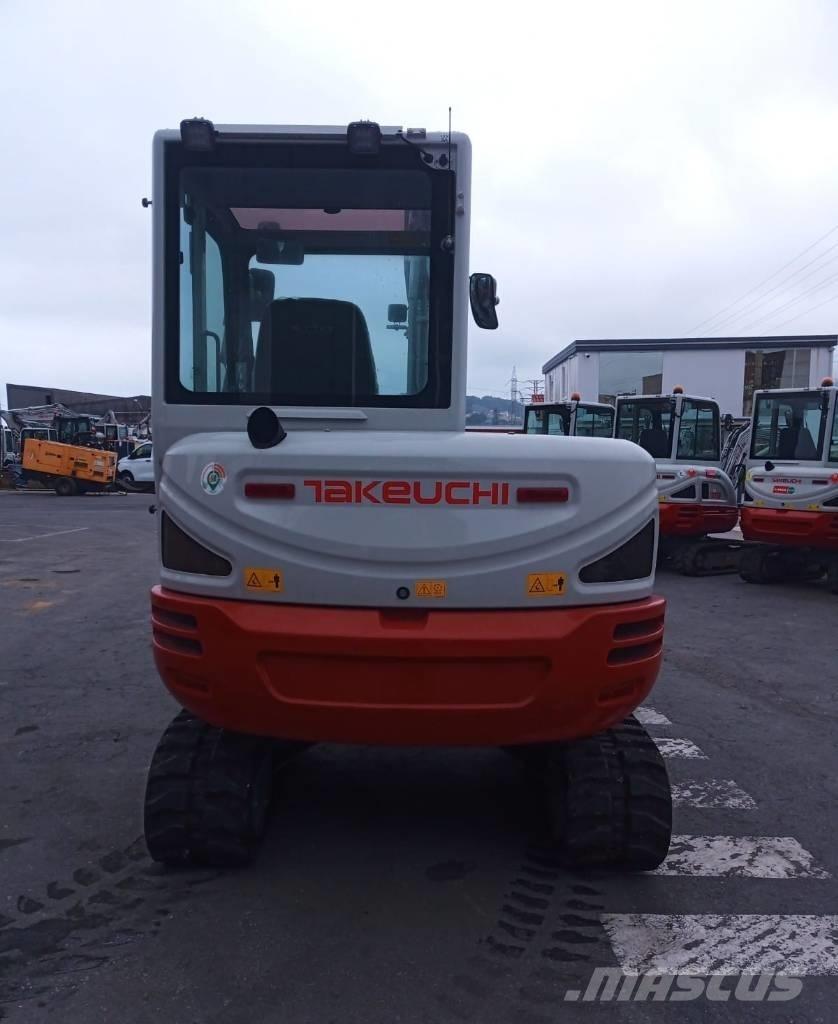 Takeuchi TB 240 Minigraafmachines < 7t