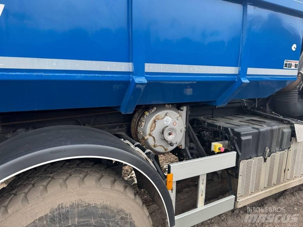 Unimog U530 Houtversnipperaars