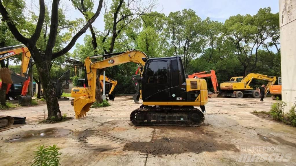 CAT 307 Rupsgraafmachines