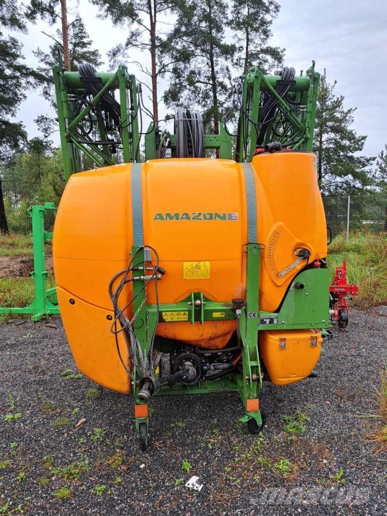 Amazone UF 1201 24M Gedragen spuitmachines