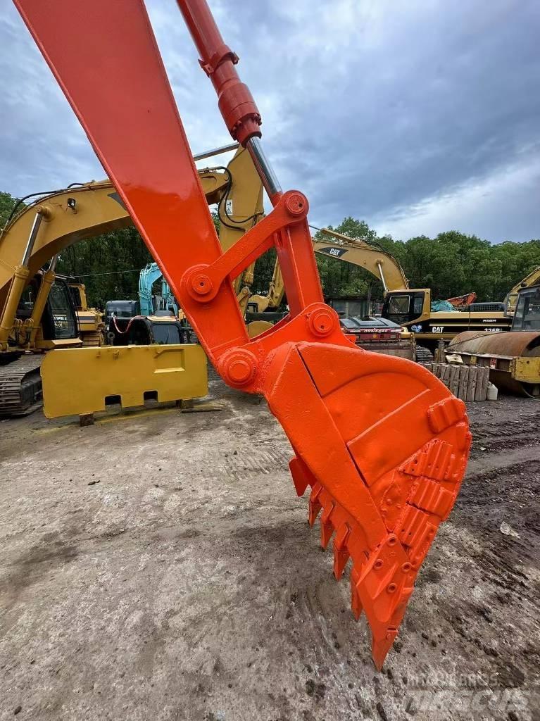 Hitachi ZX200 Rupsgraafmachines