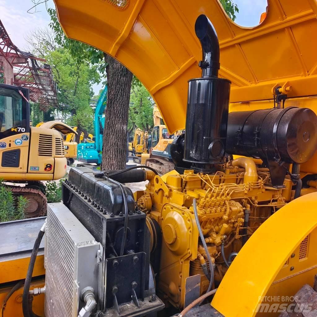XCMG XS 223 J Trilrolwalsen