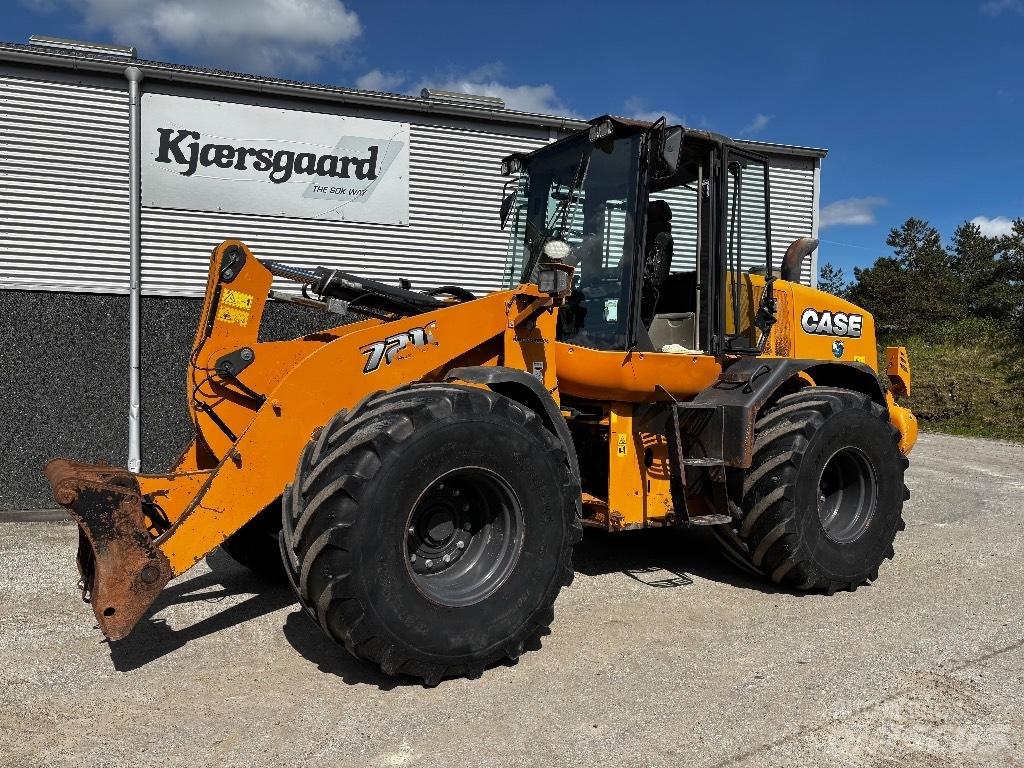 CASE 721 F Wielladers