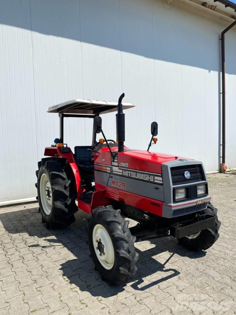 Mitsubishi MT28 Compacttrekkers