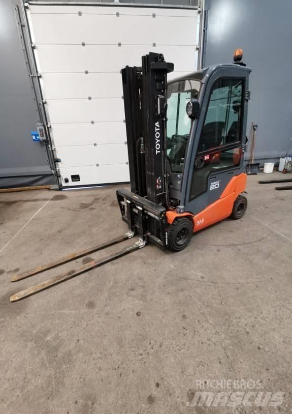 Toyota 8FBMK20T Elektrische heftrucks