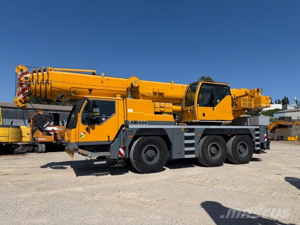 Liebherr LTM 1055 Ruwterrein kranen