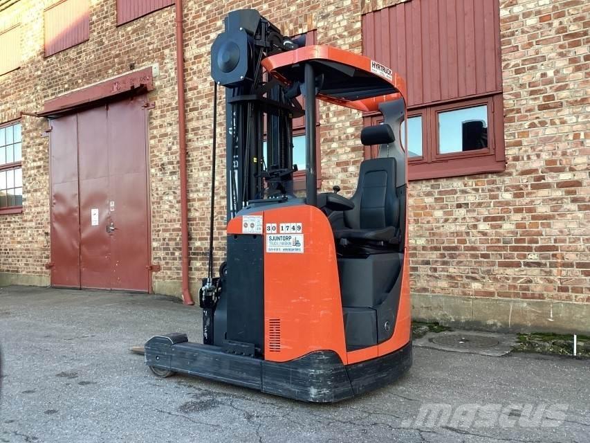 BT RRE 160 Reachtruck voor hoog niveau