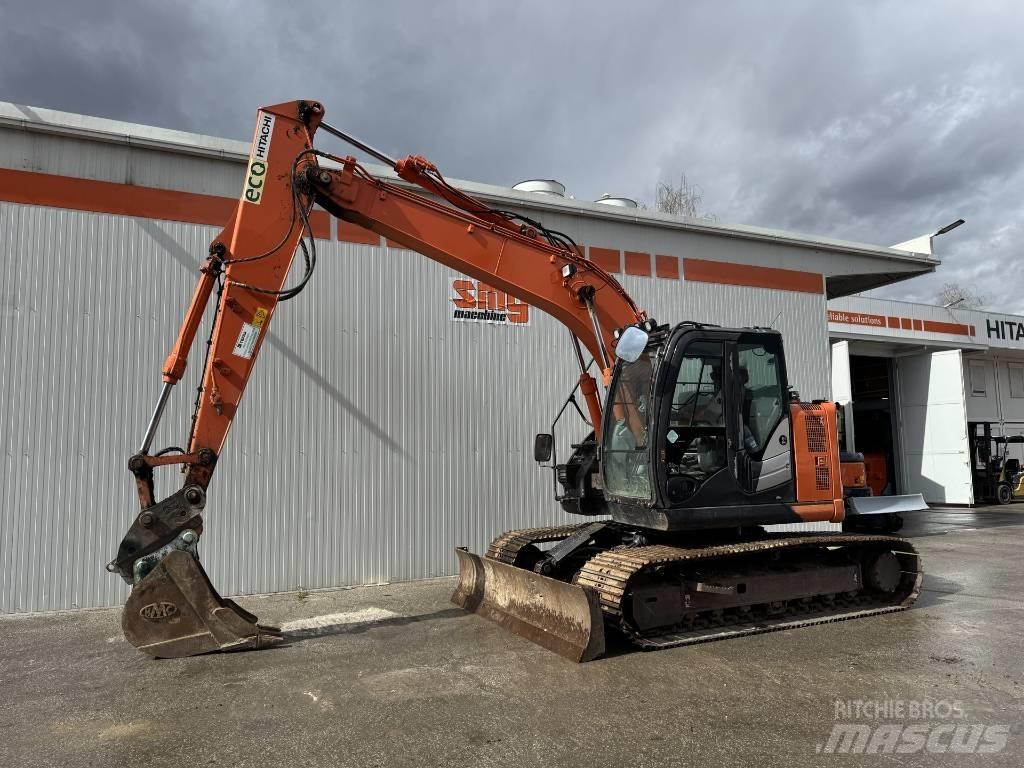 Hitachi ZX 135 US-6 Rupsgraafmachines
