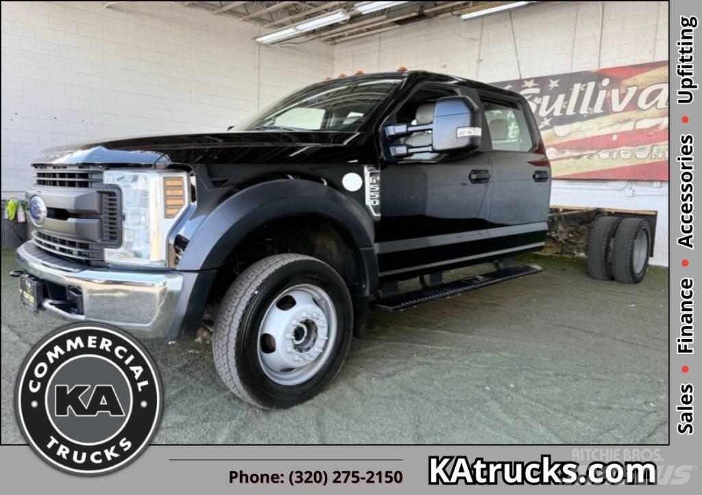 Ford F 550 XL SD Chassis met cabine