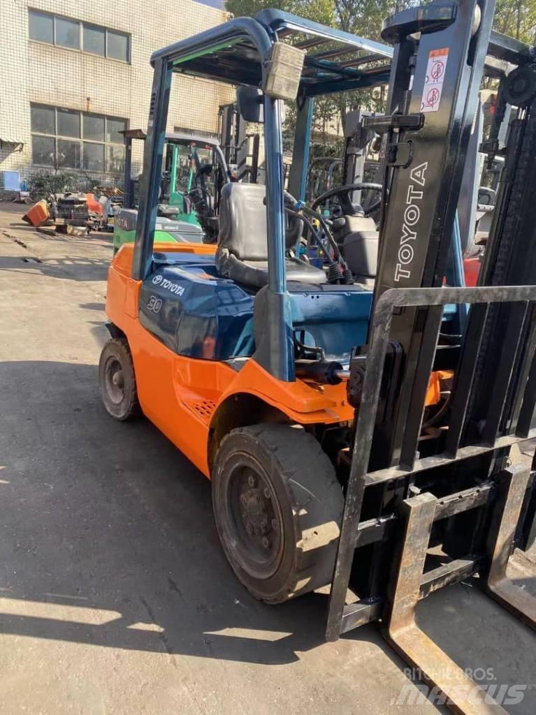 Toyota FD 30 Diesel heftrucks
