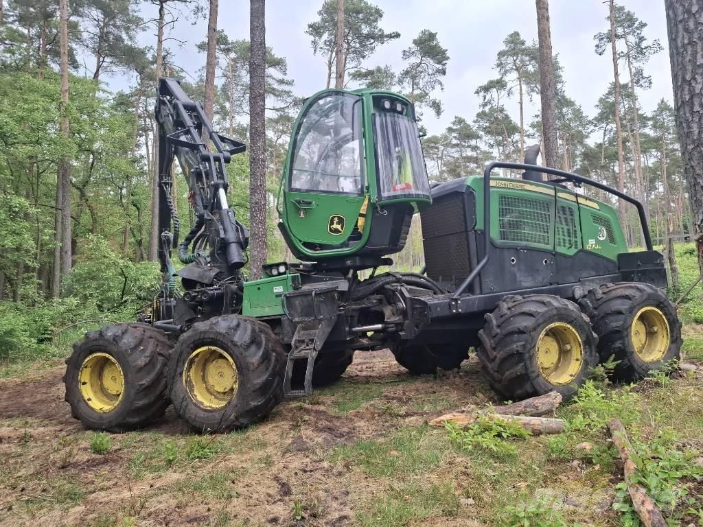 John Deere 1270 G Harvesters