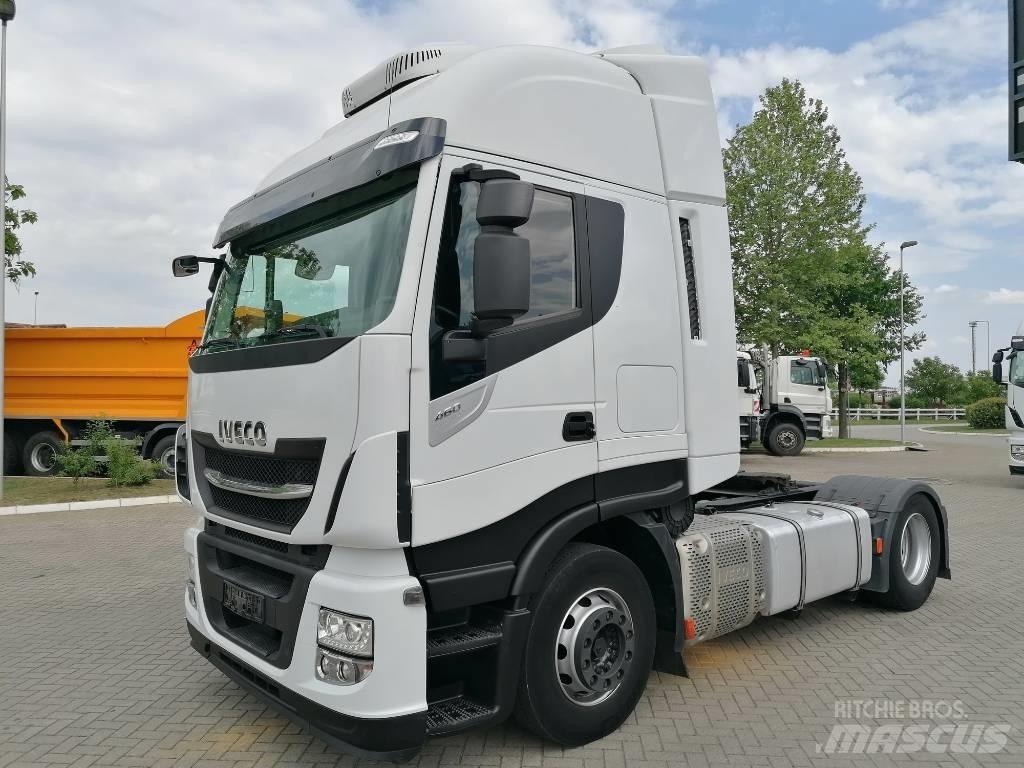 Iveco AS440ST/P Trekkers