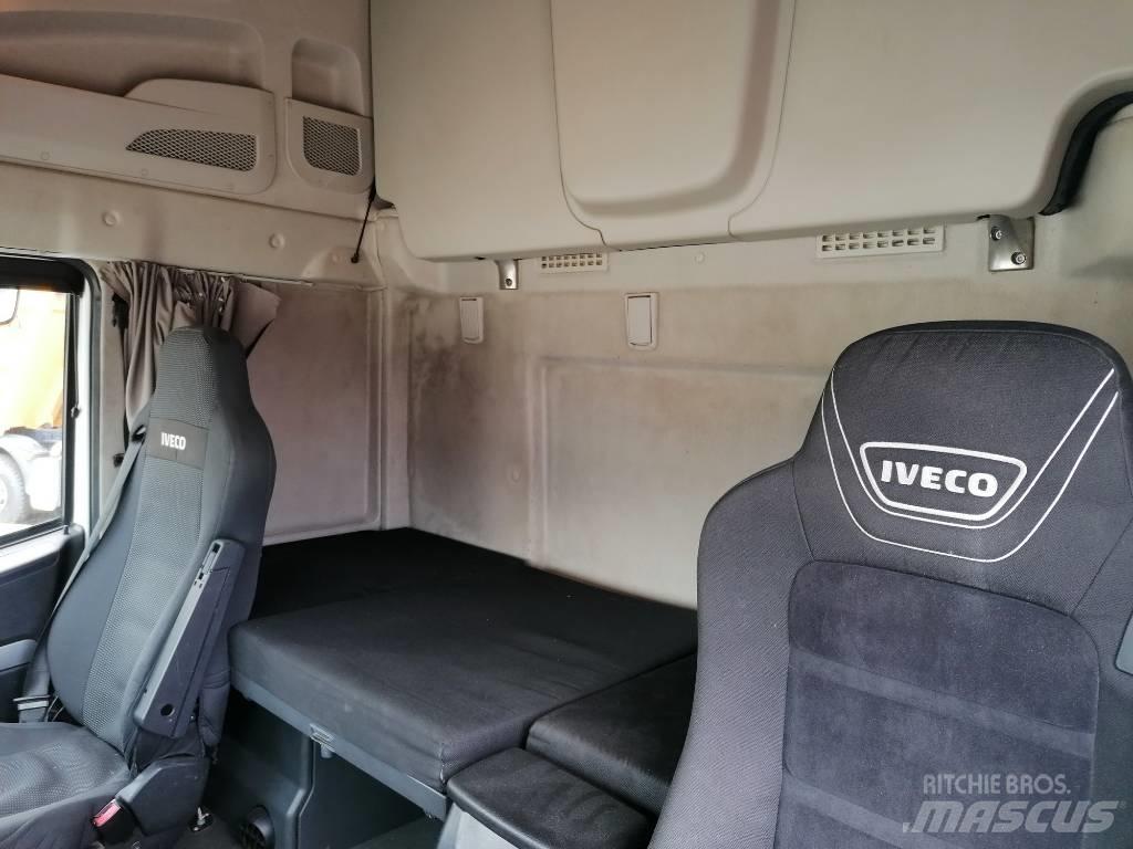 Iveco AS440ST/P Trekkers
