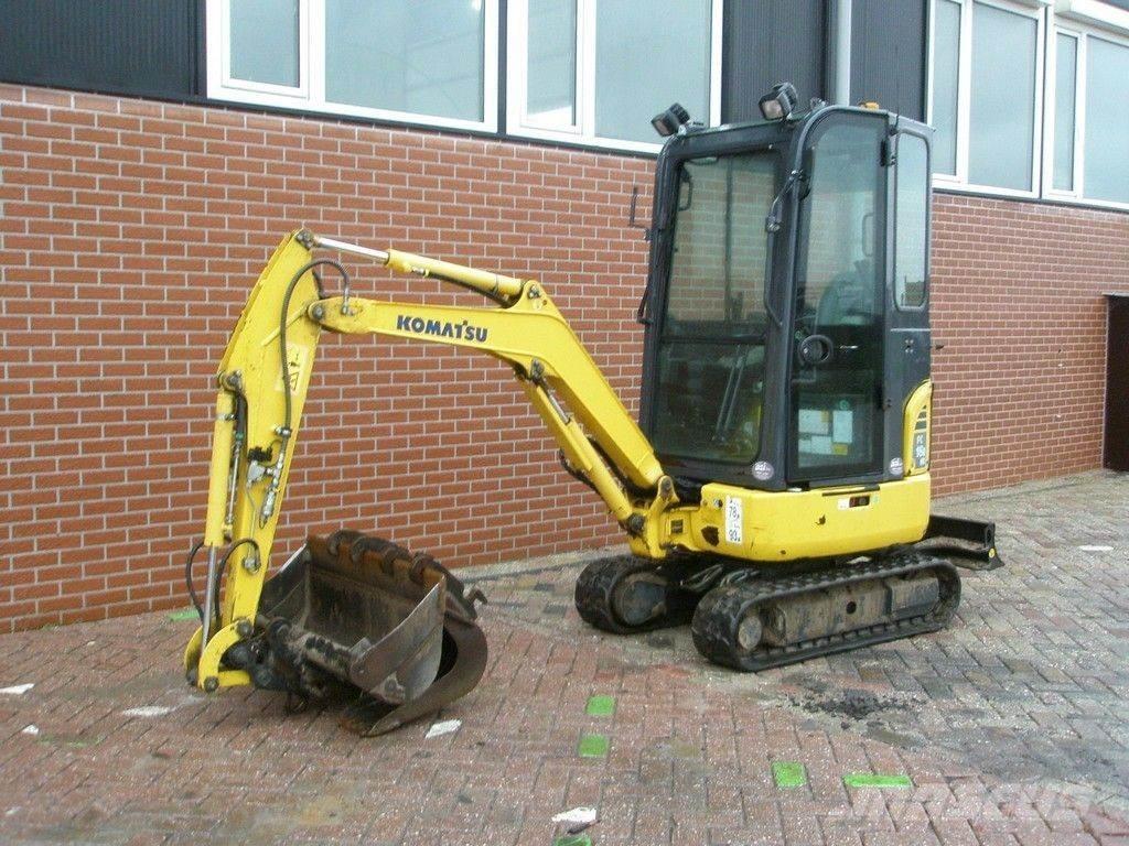 Komatsu PC16R-3HS Minigraafmachines < 7t