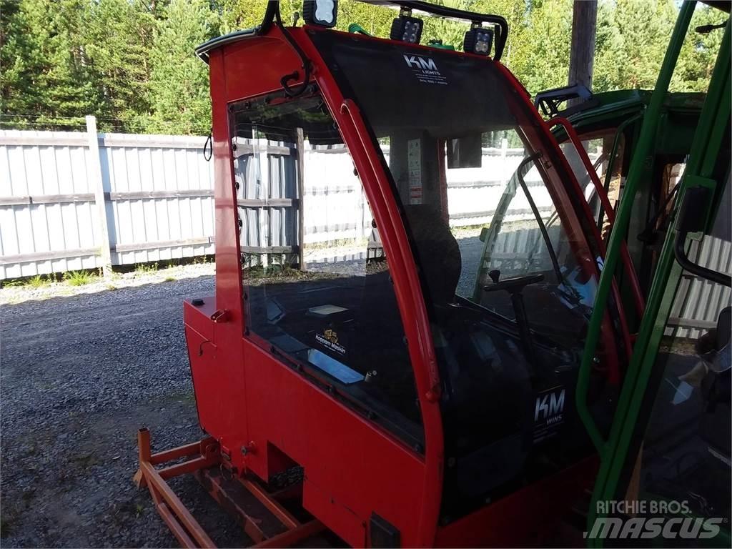Komatsu 951 Cabine en interieur