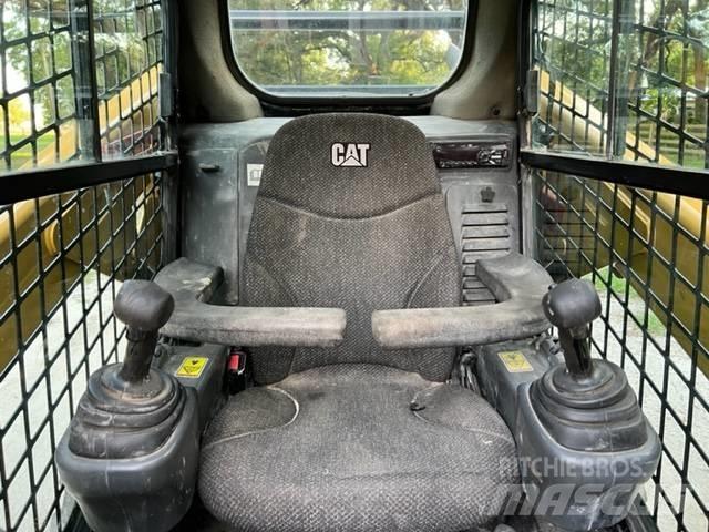 CAT 262 D Schrankladers