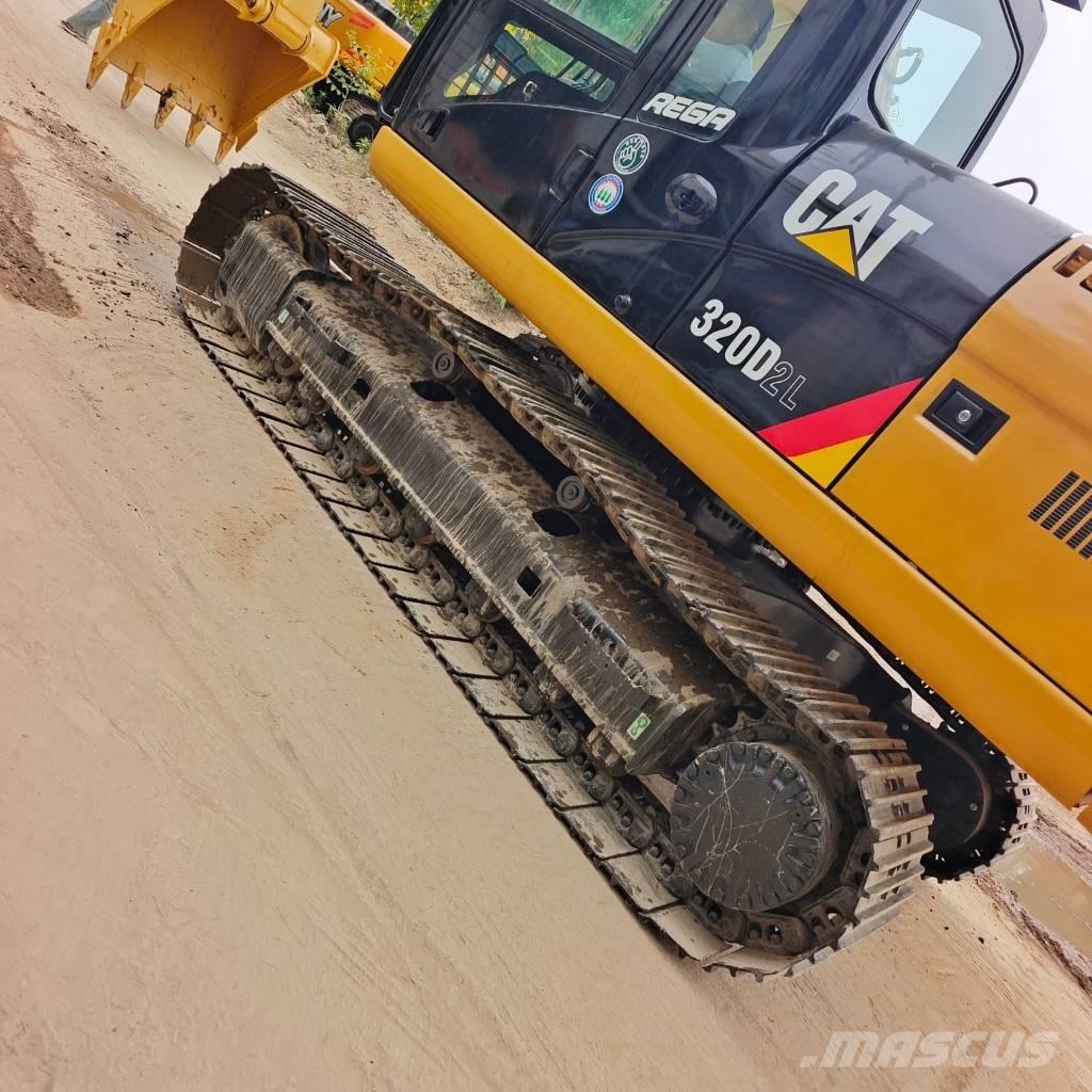 CAT 320 D Rupsgraafmachines