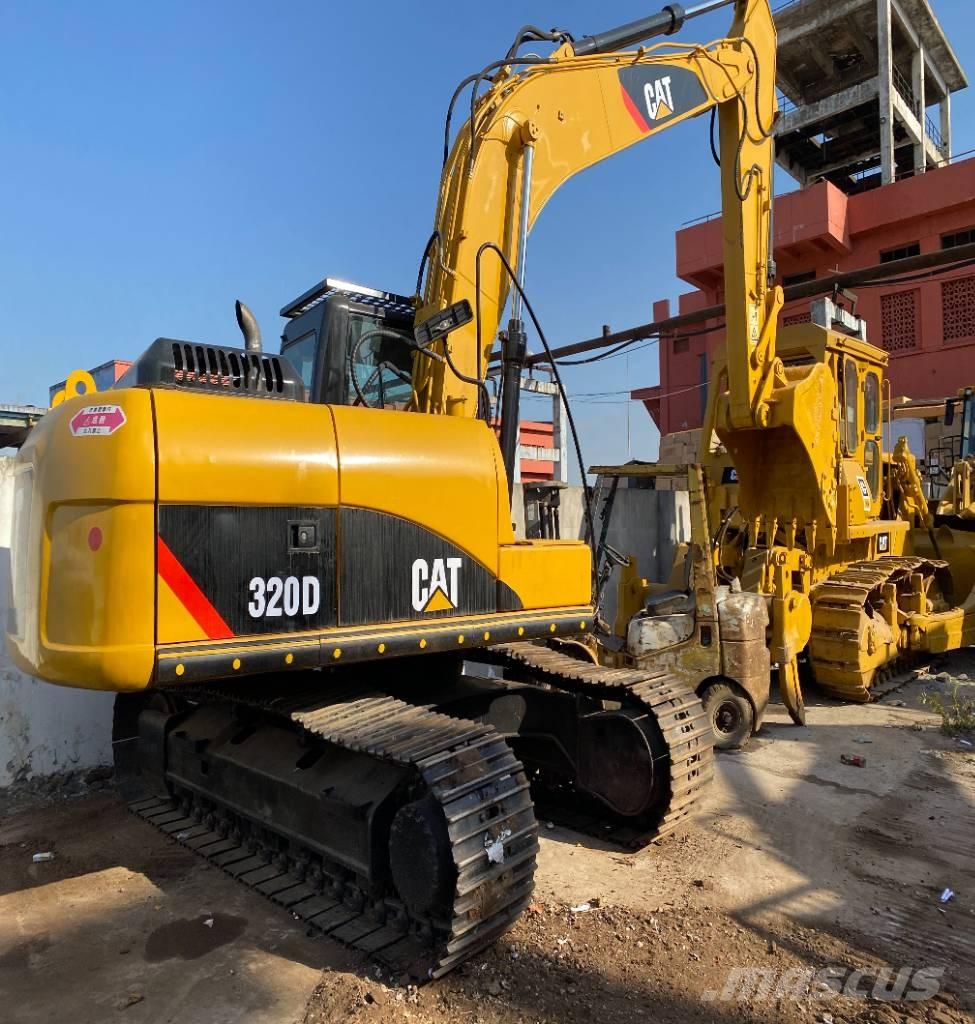 CAT 320 D Rupsgraafmachines