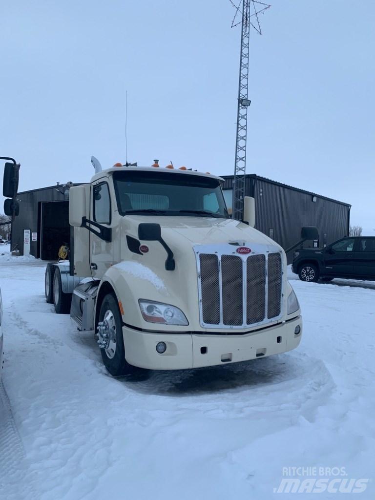 Peterbilt 579 Trekkers