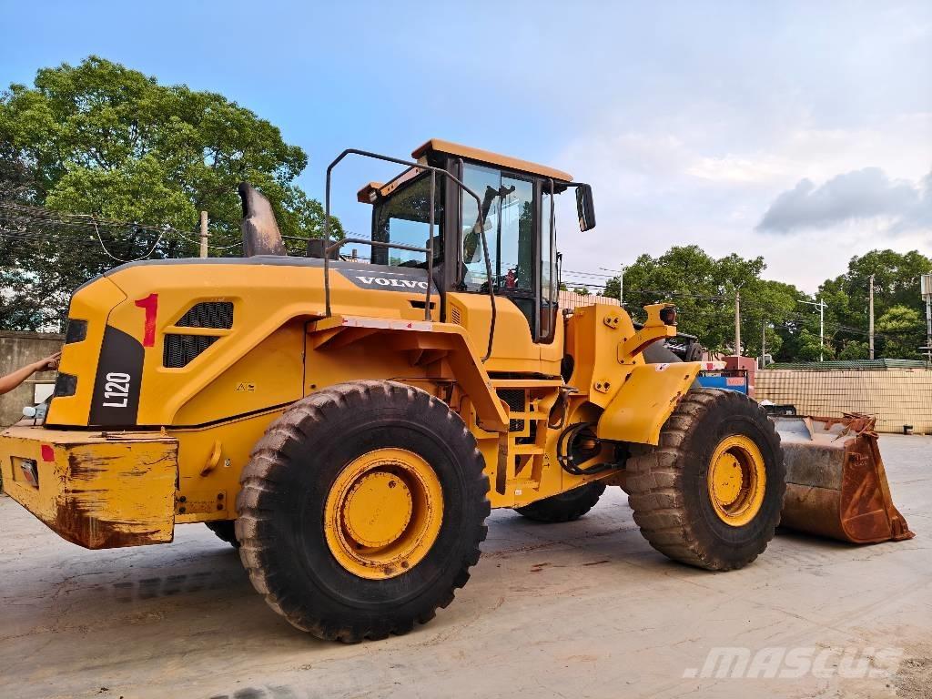 Volvo L 120 Wielladers