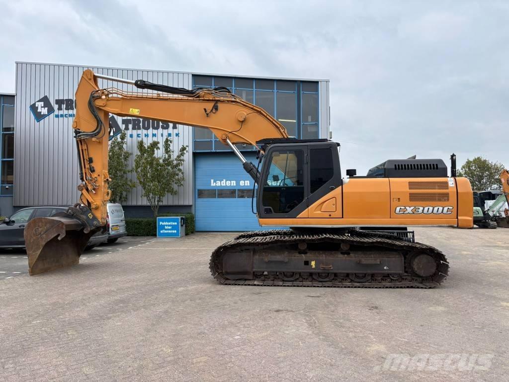 CASE CX 300 C Rupsgraafmachines