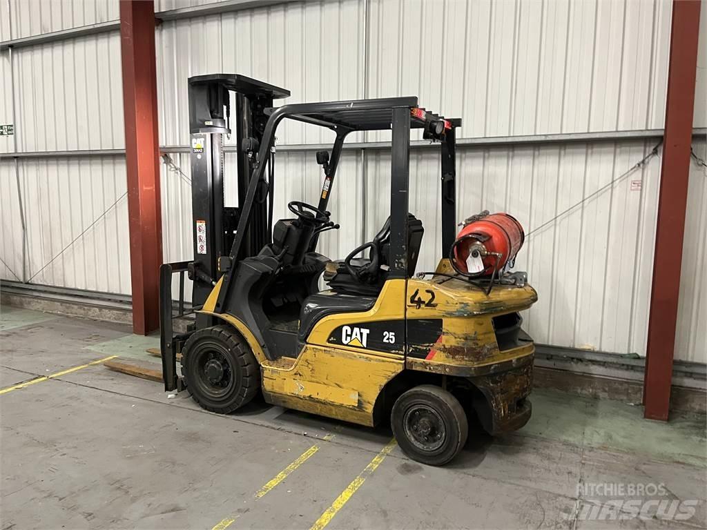 CAT GP25NT LPG heftrucks