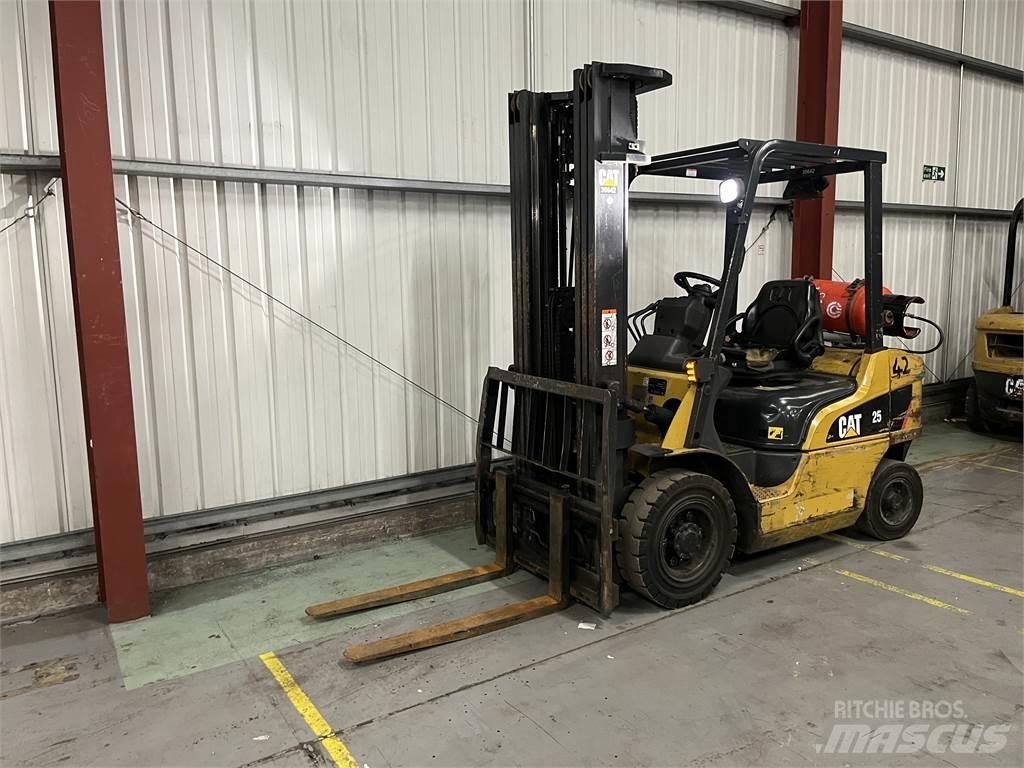 CAT GP25NT LPG heftrucks