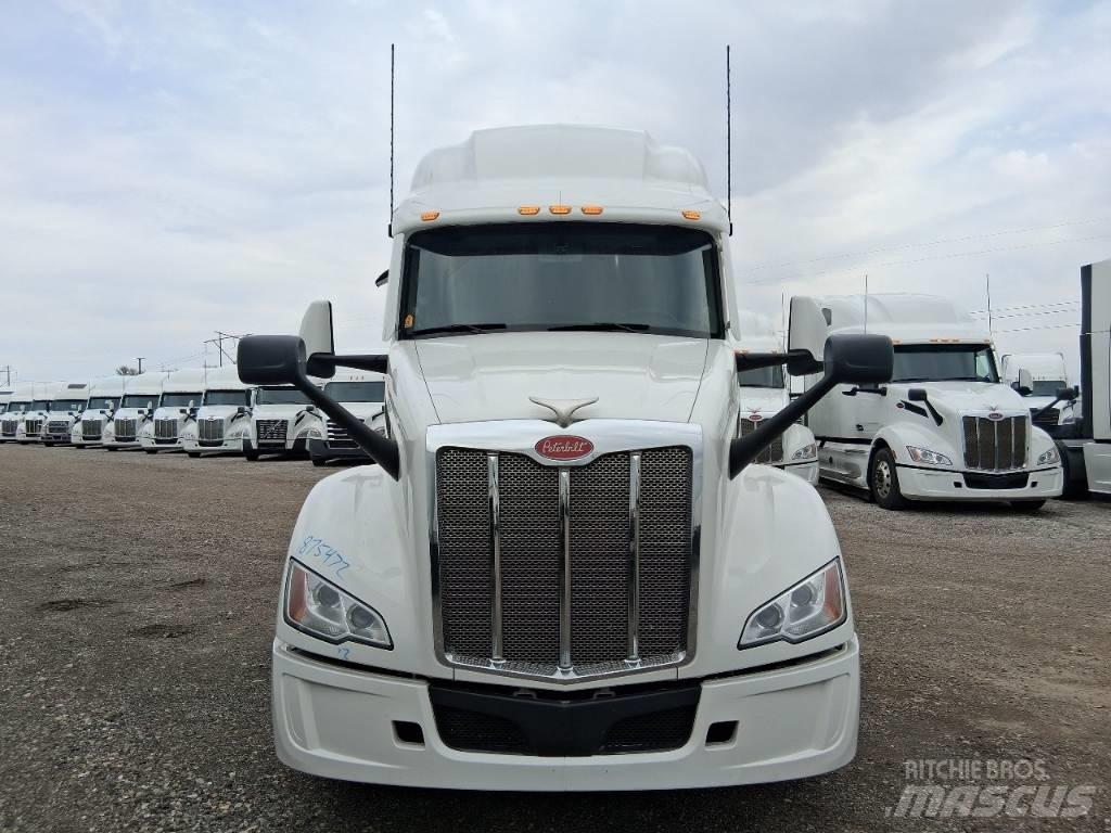 Peterbilt 579 Trekkers