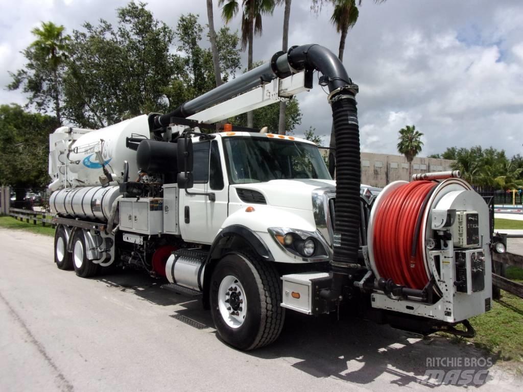 International 7500 Kolkenzuigers