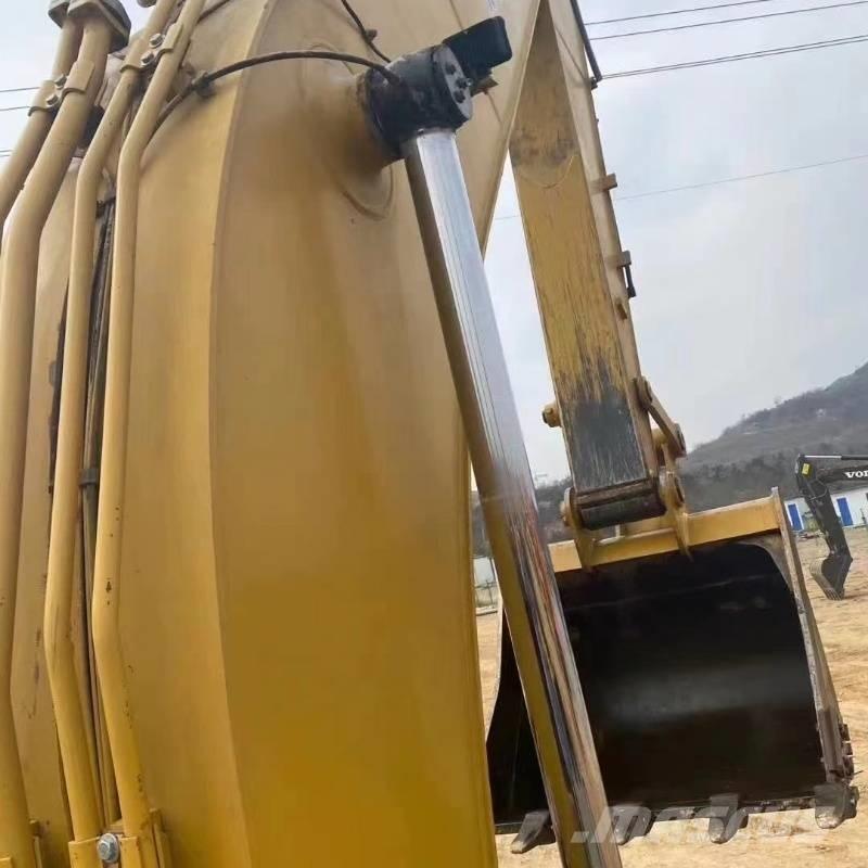 CAT 329 D Rupsgraafmachines