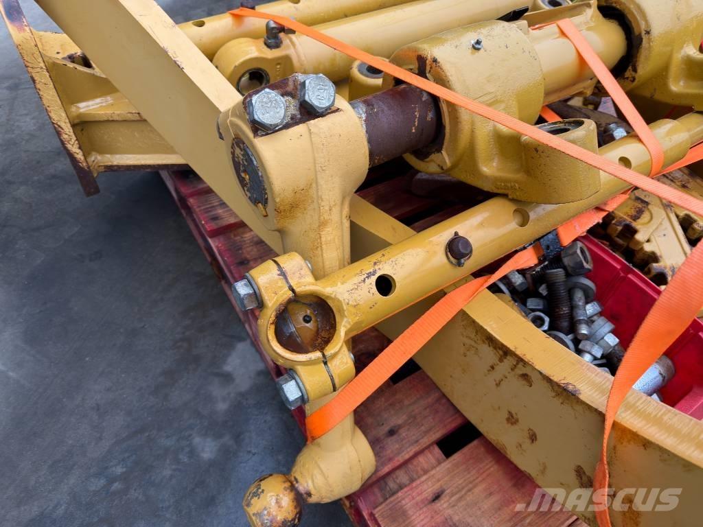 CAT 140H / 140M Wegopbrekers