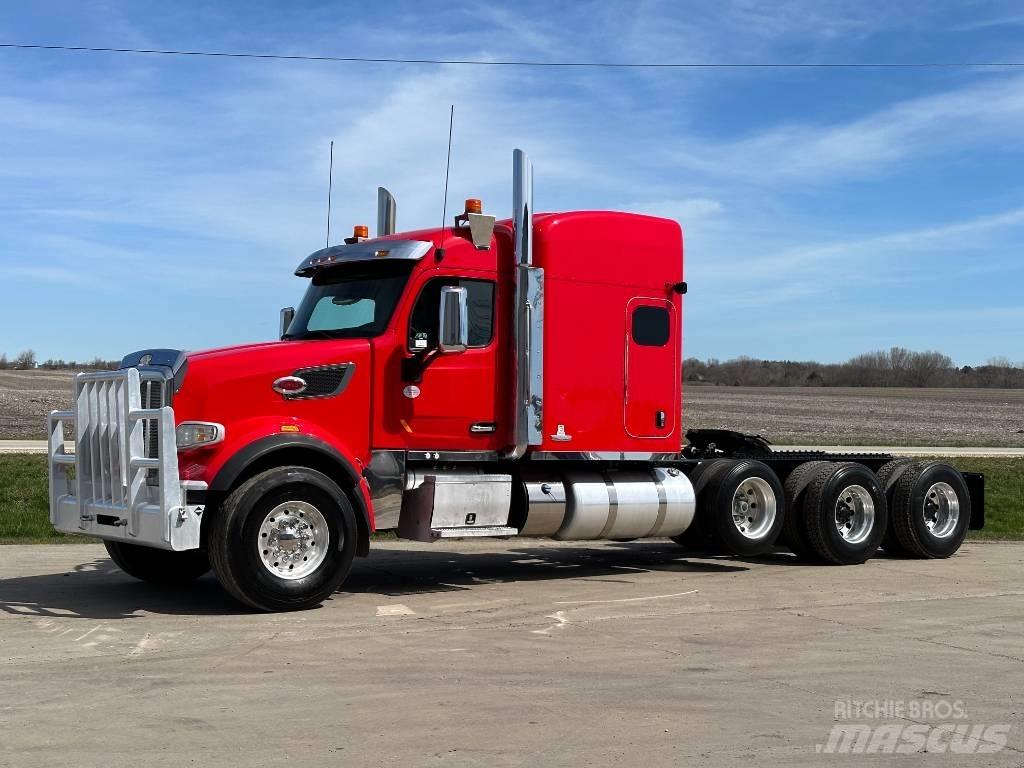 Peterbilt 567 Trekkers