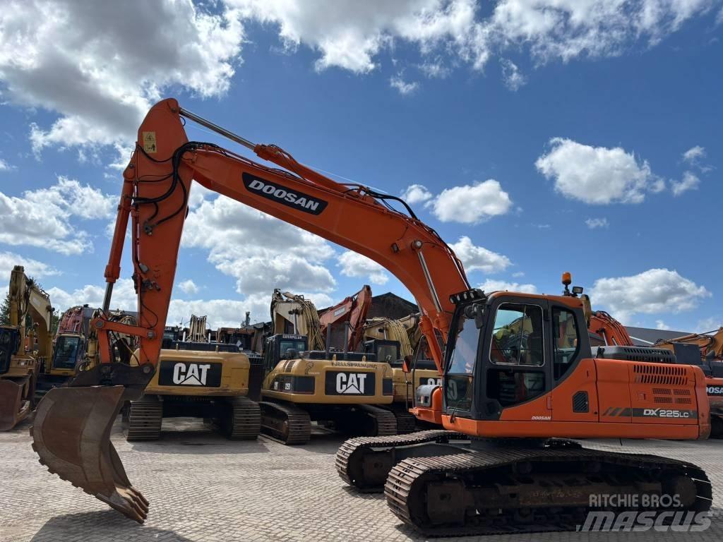 Doosan DX 225 LC-3 Rupsgraafmachines