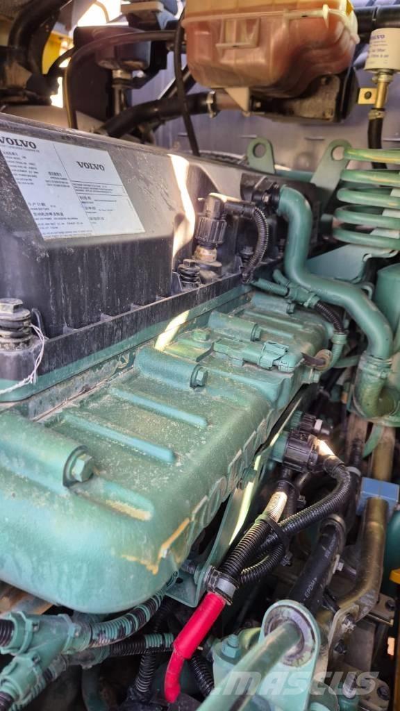 Volvo A 25 E Knik dumptrucks