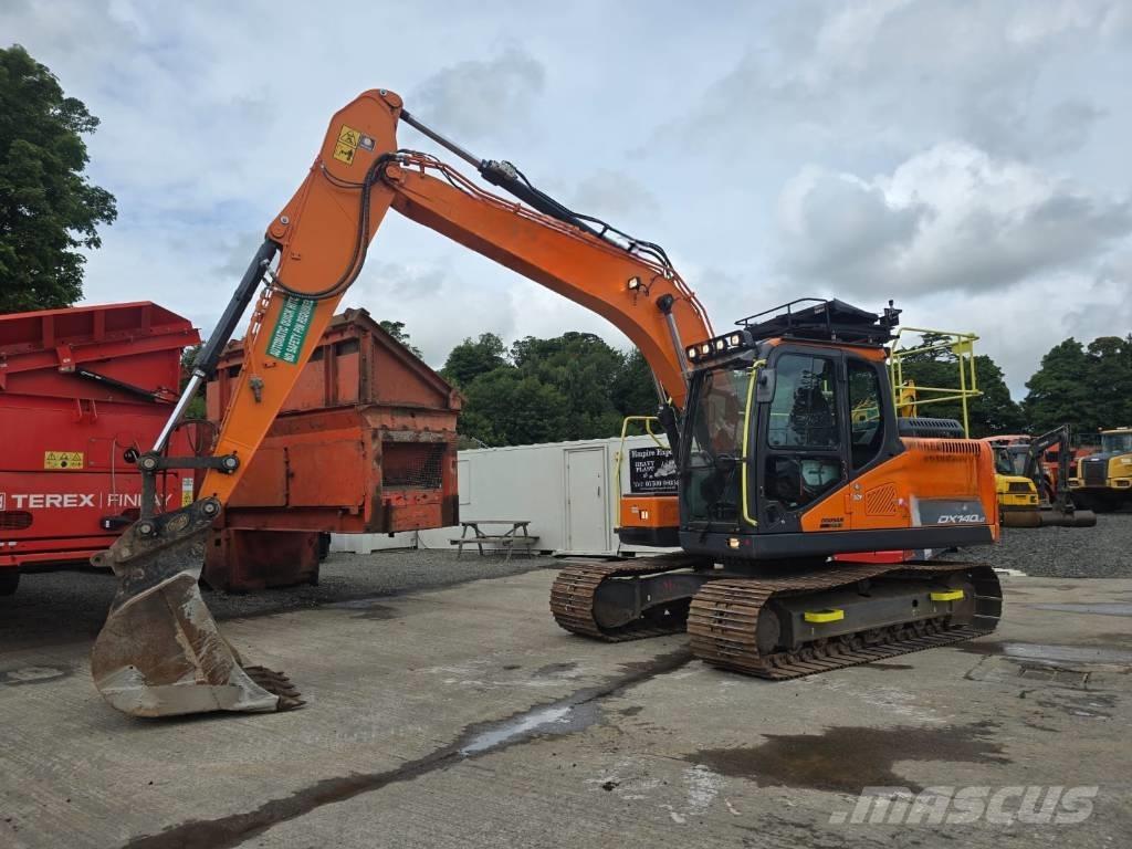 Doosan DX 140 LC Rupsgraafmachines