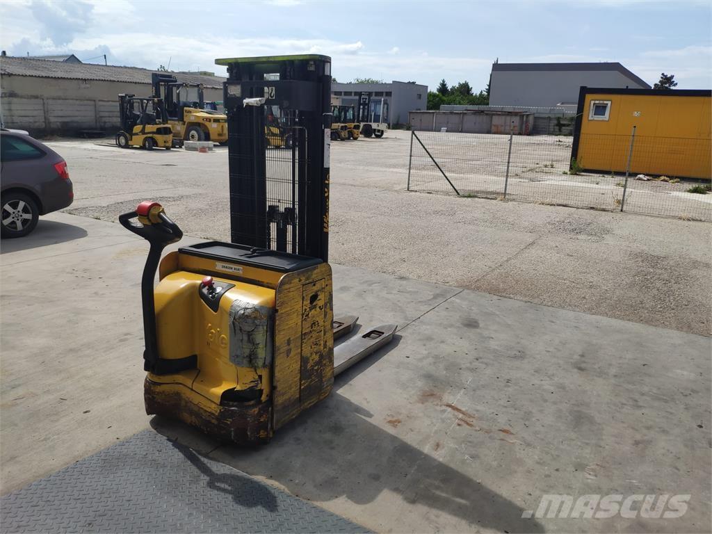 Yale MS16 AC Zelfrijdende stapelaars