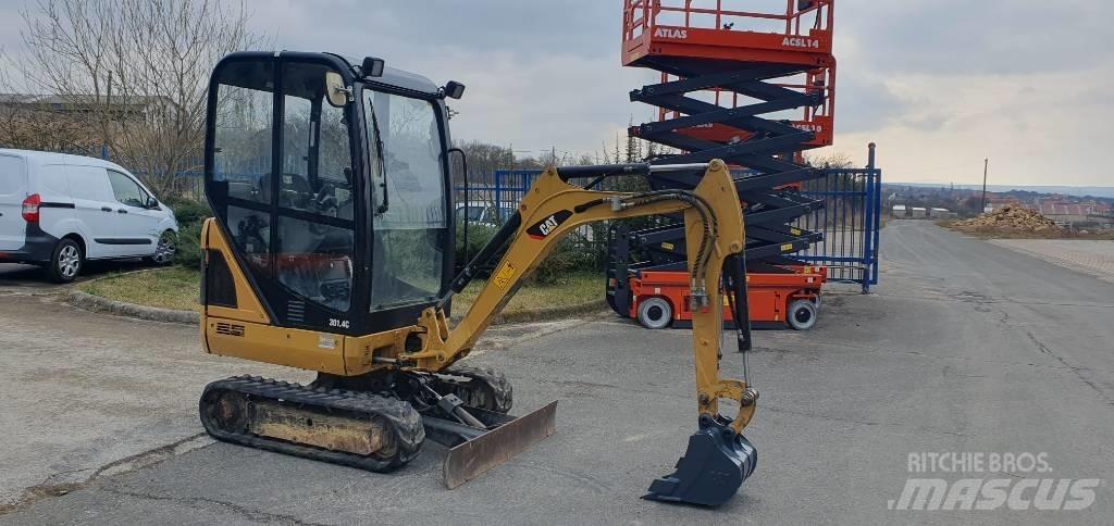 CAT 301.4 C Minigraafmachines < 7t
