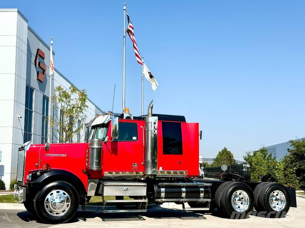 Western Star 4900 EX Trekkers
