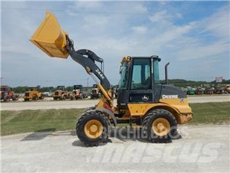 John Deere 244K Wielladers