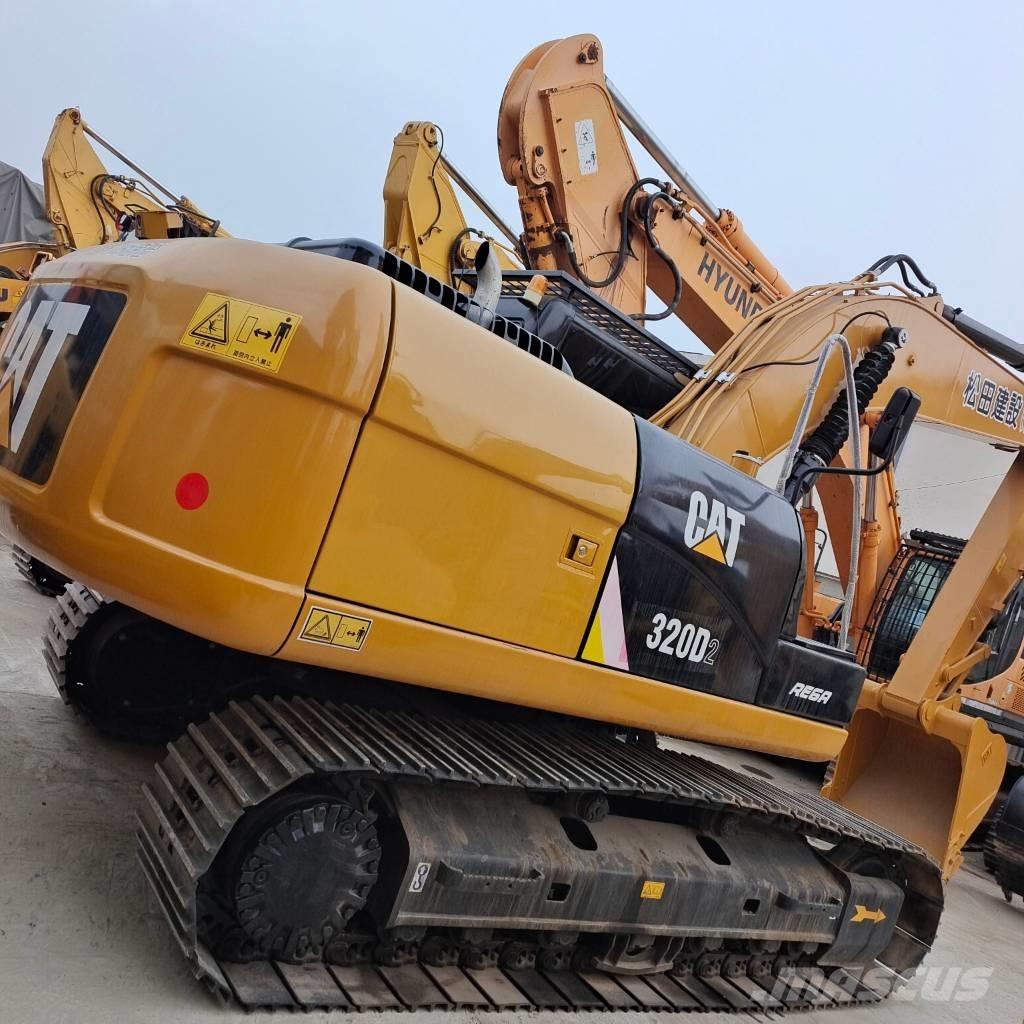 CAT 320 D2L Rupsgraafmachines