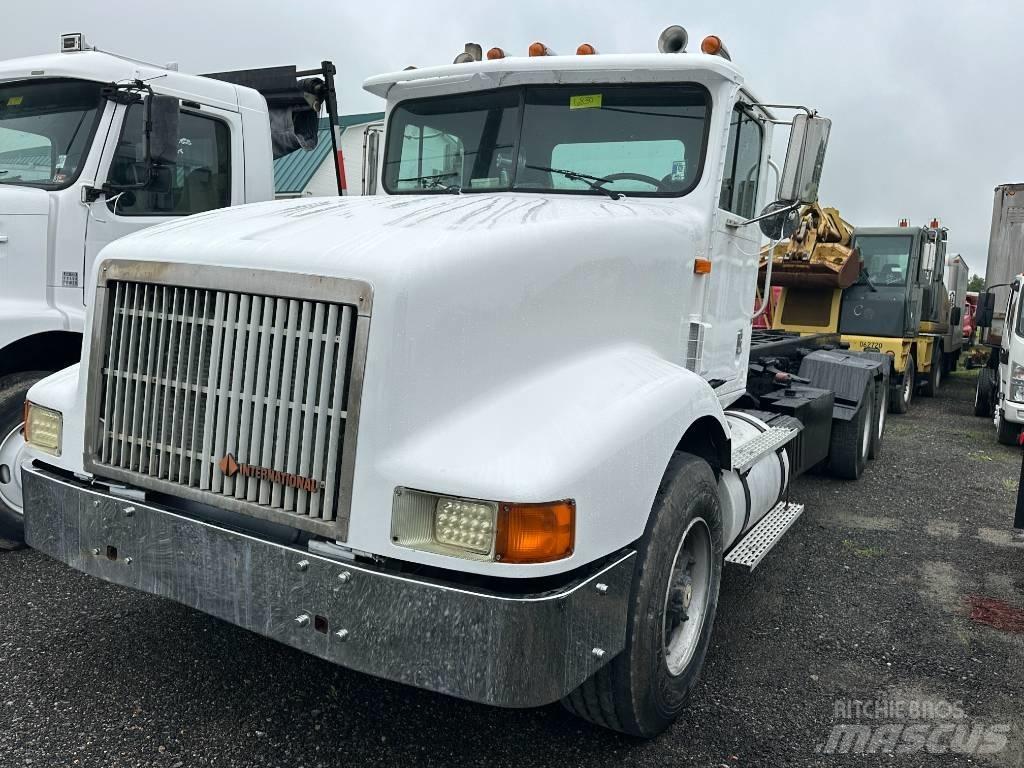 International 9400 Vuilniswagens