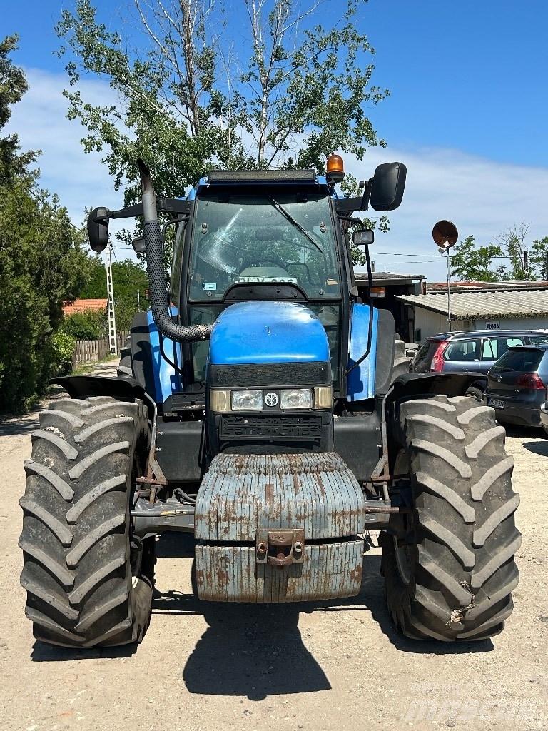 New Holland TM 165 Tractoren
