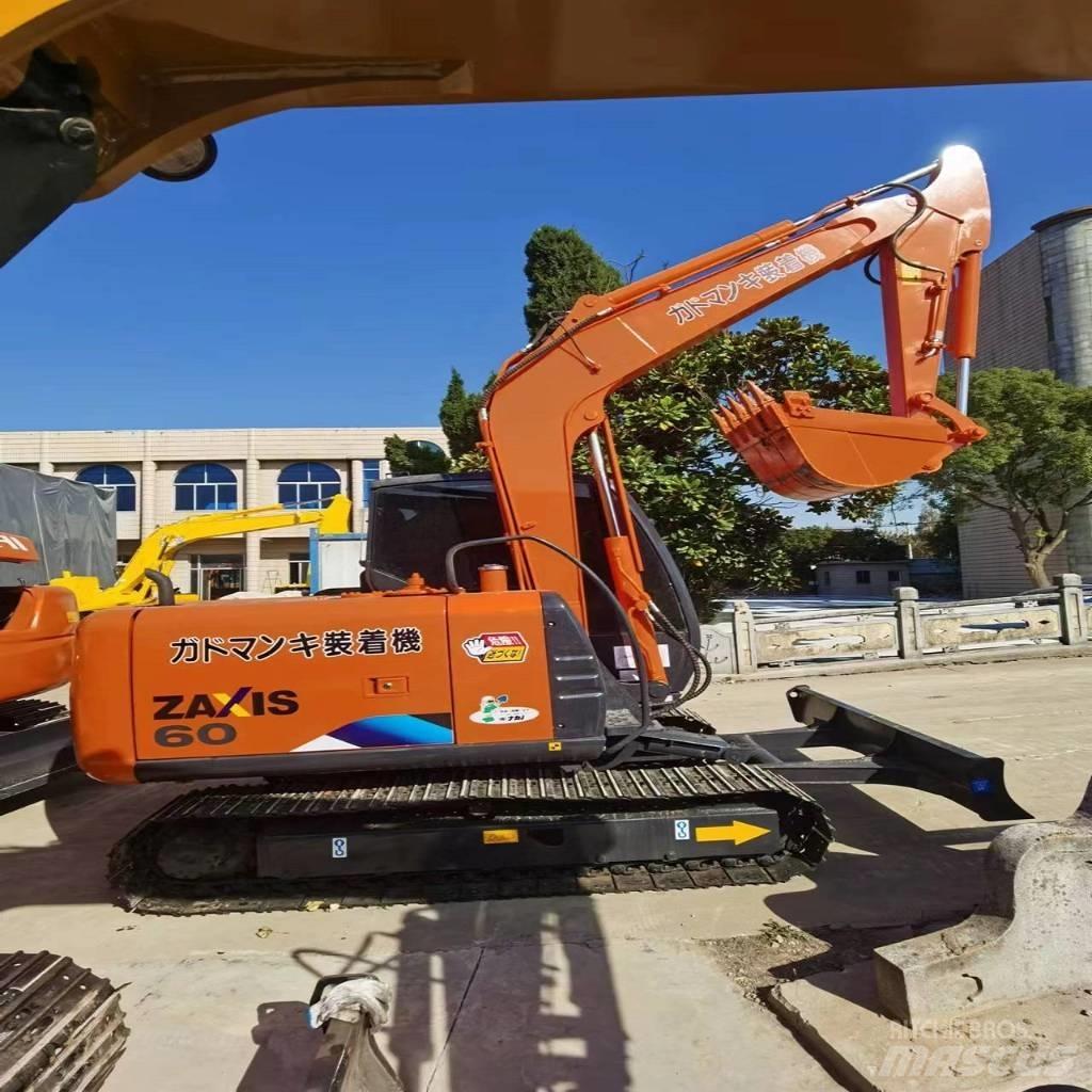 Hitachi ZX 60 Rupsgraafmachines